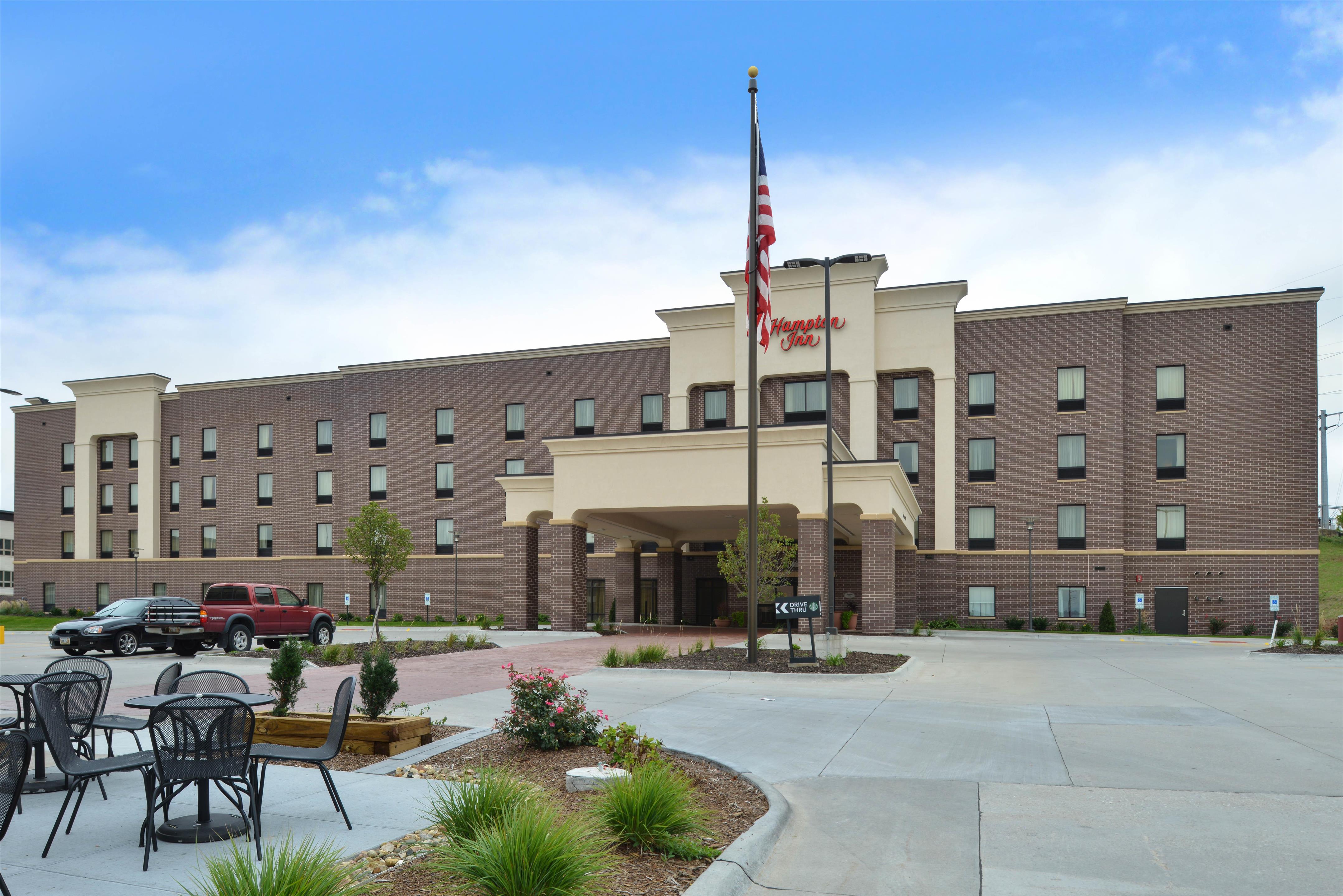 Exterior | Hampton Inn Omaha Midtown-Aksarben Area
