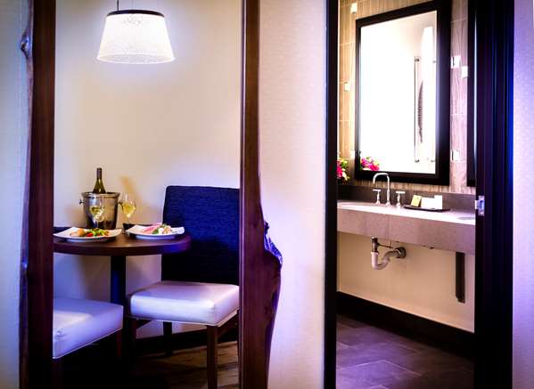 Suite - Best Western Premier Boulder Falls Inn Lebanon