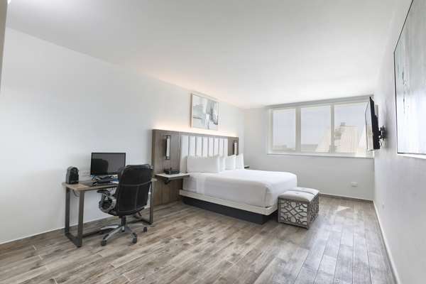  - San Juan Airport Hotel