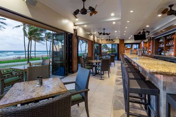 Restaurant - Wyndham Deerfield Beach Resort