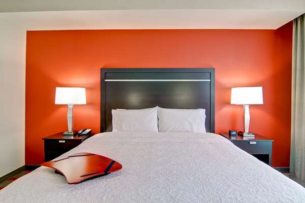  - Hampton Inn & Suites Downtown Cincinnati - I-71, Exit 1B