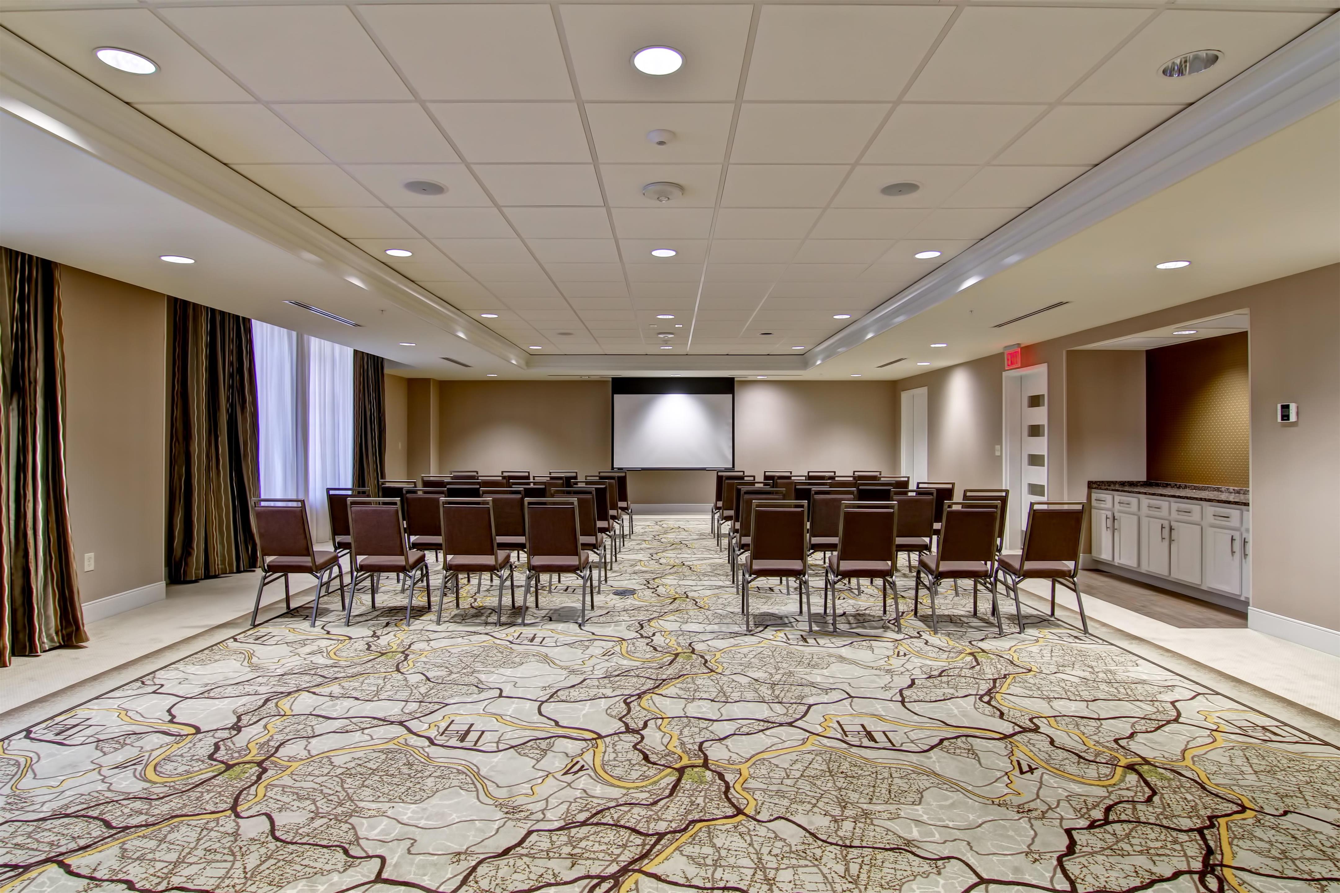 Meeting Room | Hampton Inn & Suites Cincinnati-Downtown