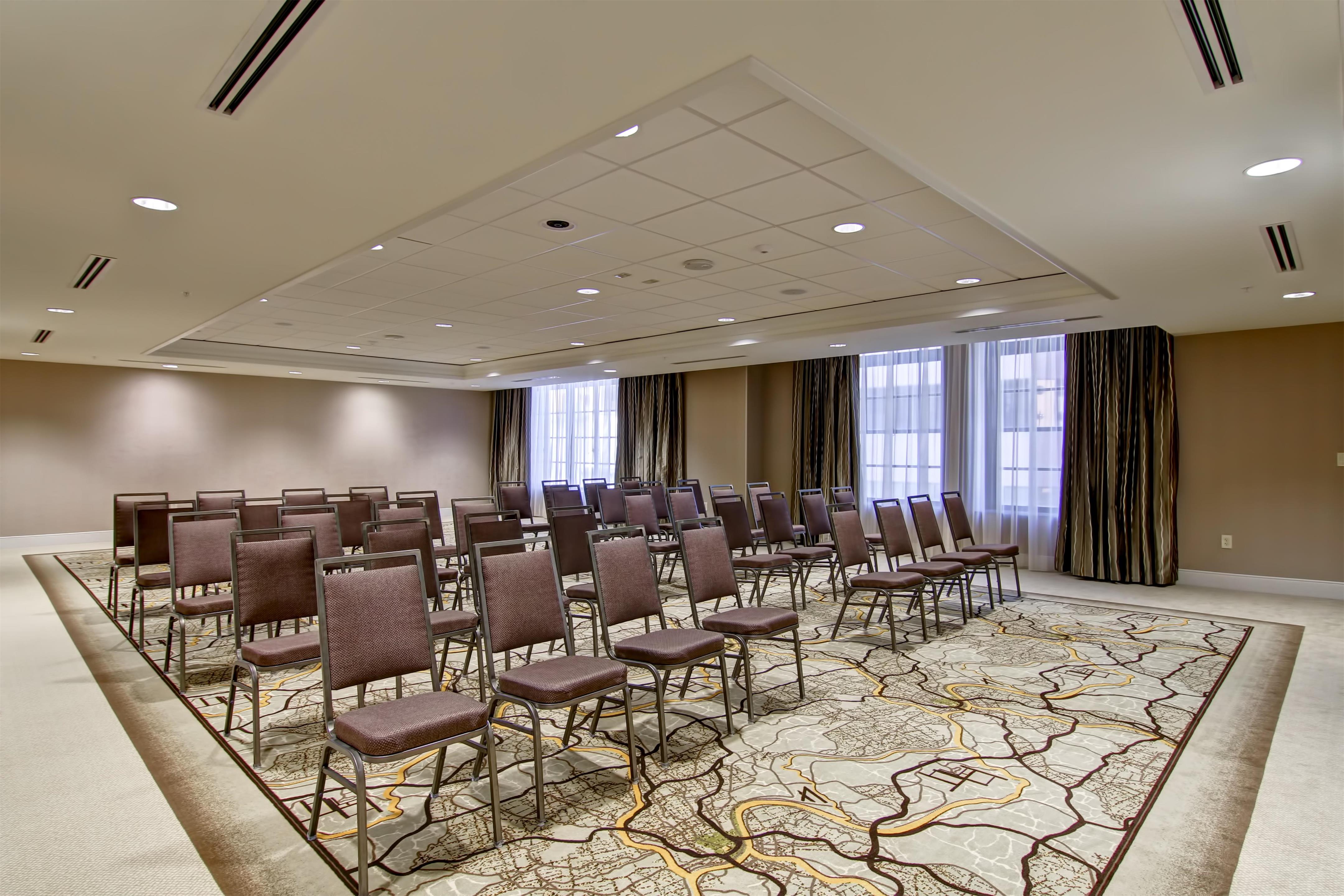 Meeting Room | Hampton Inn & Suites Cincinnati-Downtown