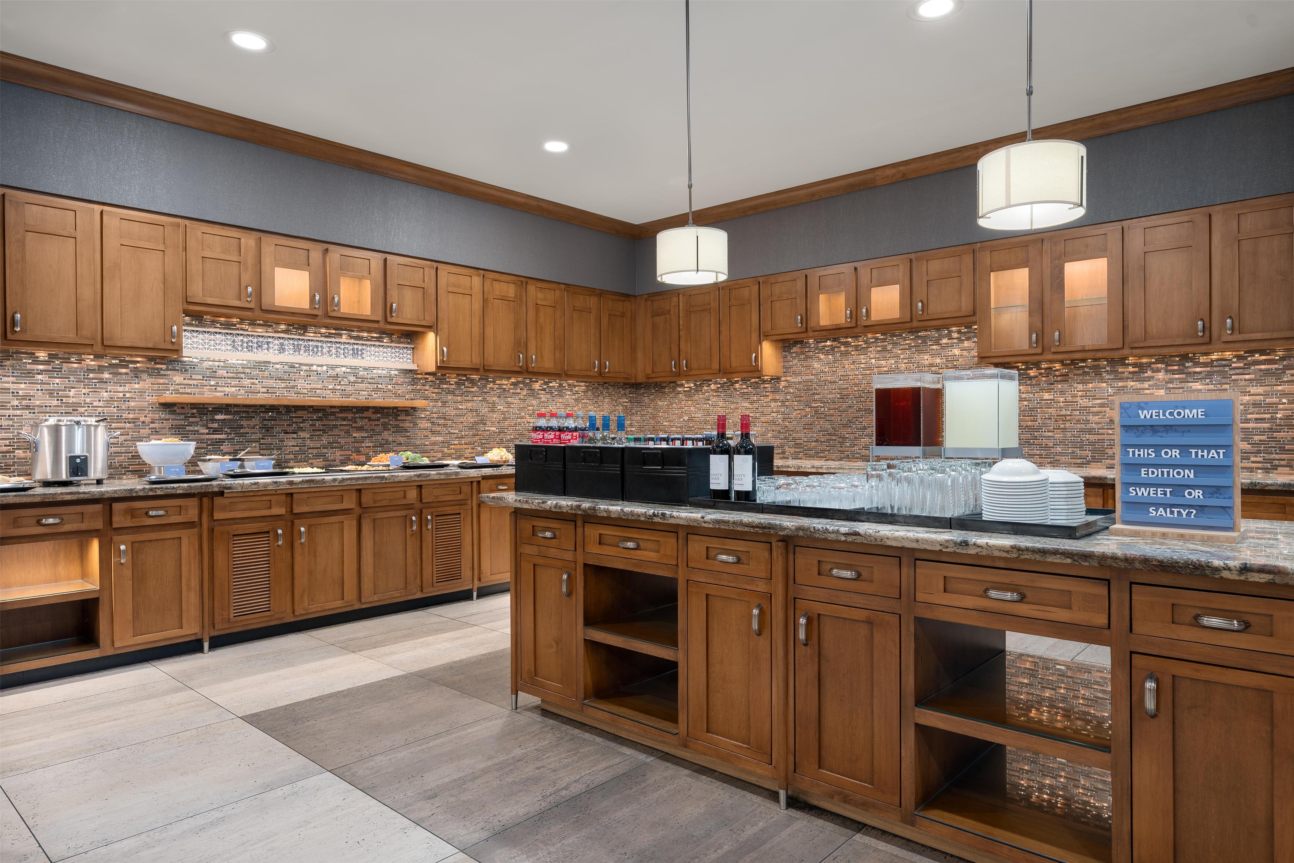 Restaurant | Hampton Inn & Suites Cincinnati-Downtown