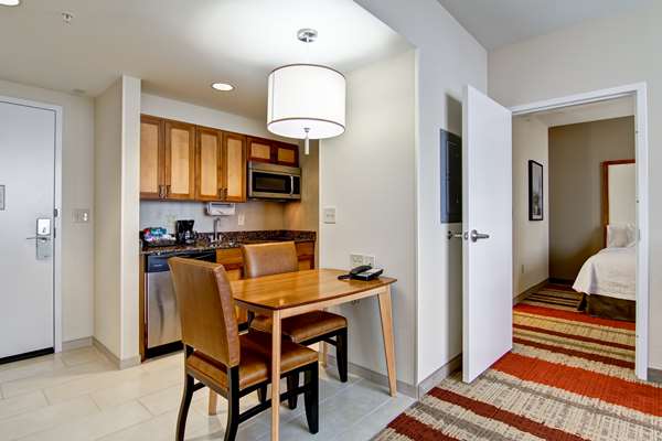  - Homewood Suites by Hilton Downtown Cincinnati - I-71, Exit 1B
