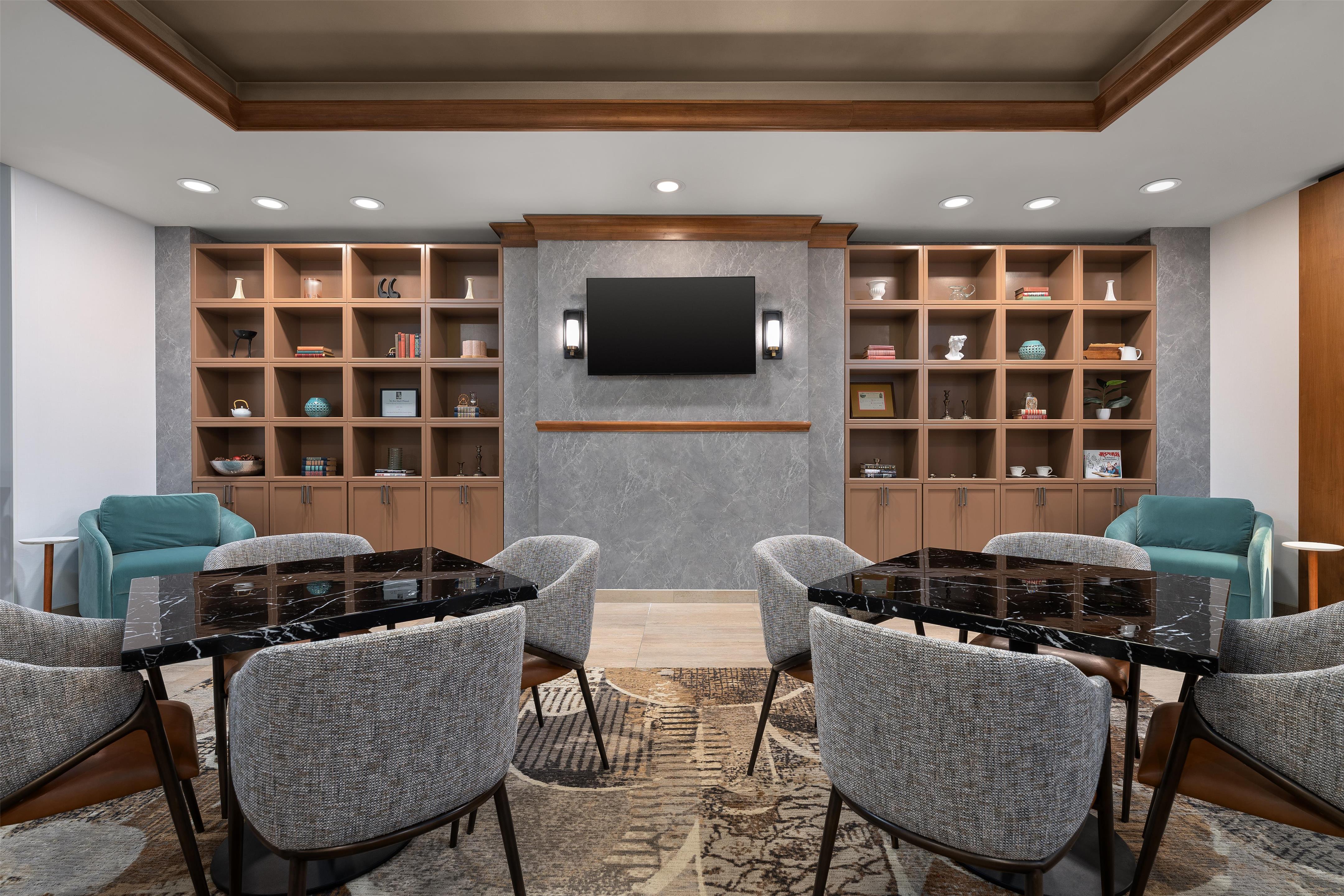 Breakfast Area | Homewood Suites by Hilton Cincinnati-Downtown