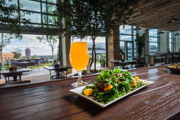 Restaurant - Hilton Norfolk The Main Hotel - I-264, Exit 9