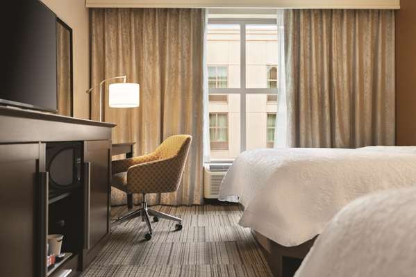  - Hampton Inn & Suites Downtown Roanoke