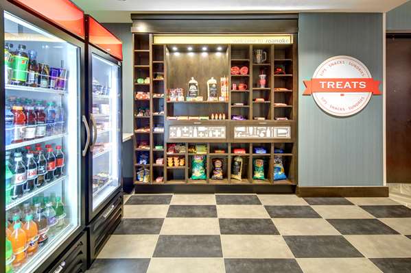 Restaurant - Hampton Inn & Suites Downtown Roanoke