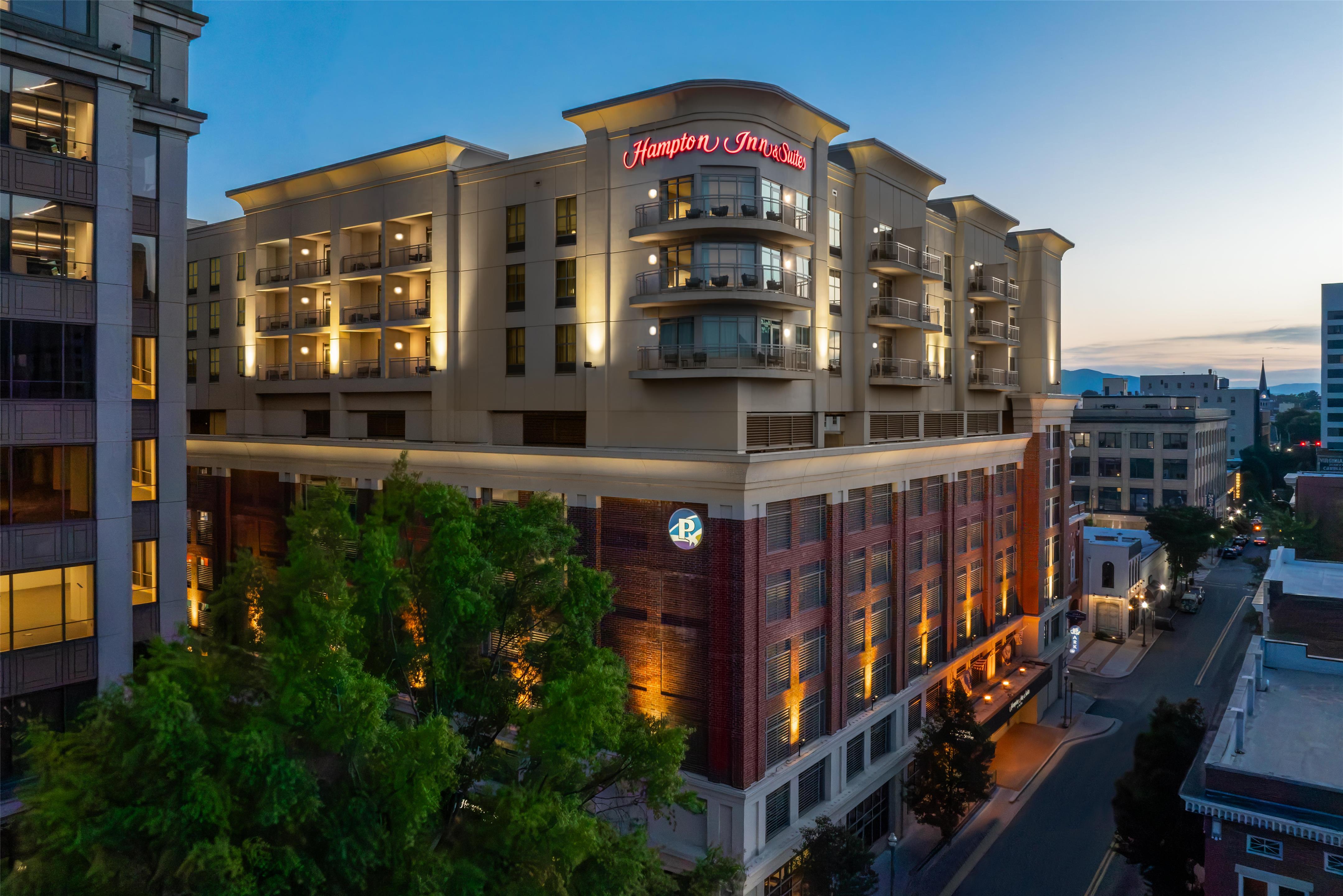 Exterior | Hampton Inn & Suites Roanoke-Downtown