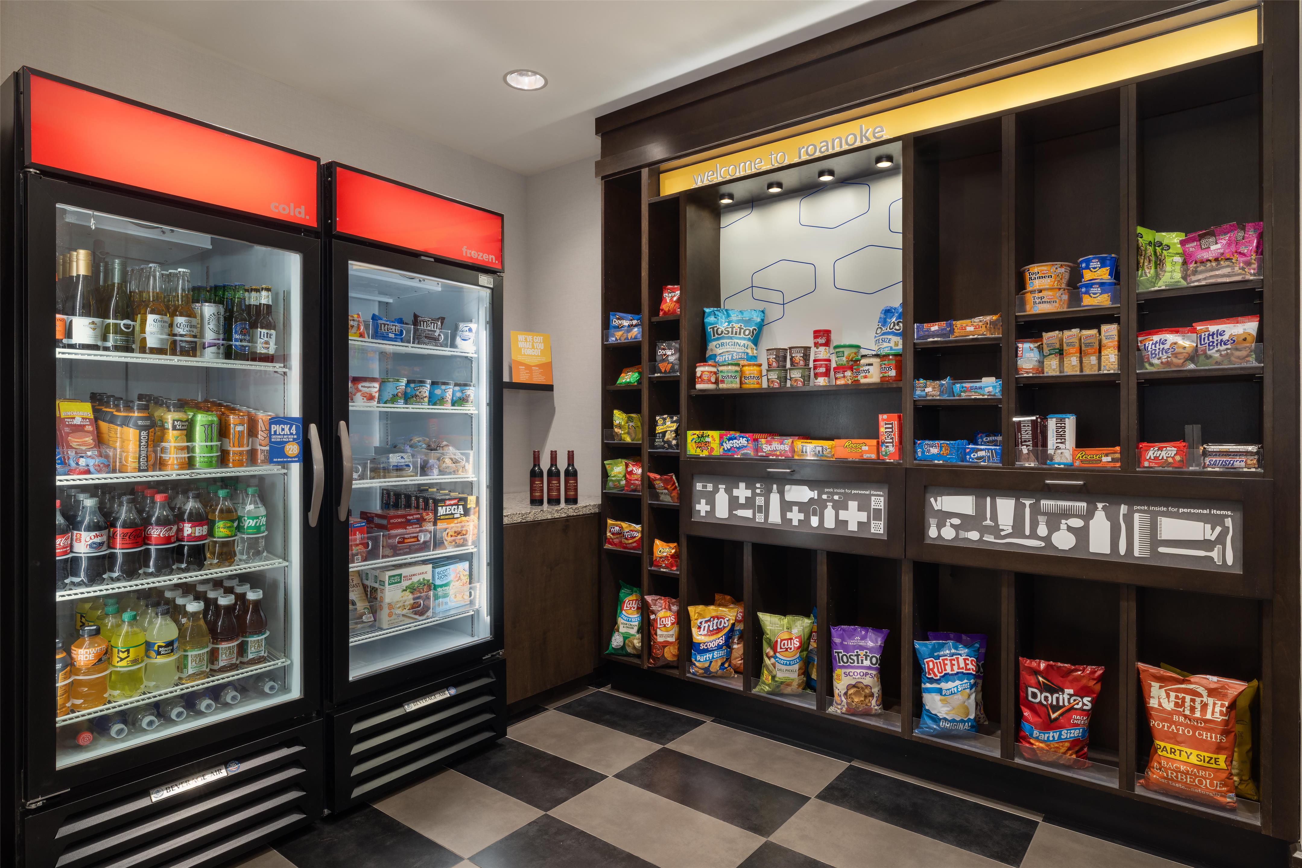 Restaurant | Hampton Inn & Suites Roanoke-Downtown