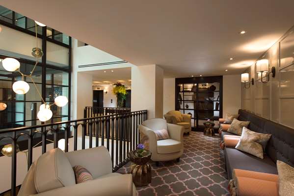 MAYFAIR HOTEL - Photo 11