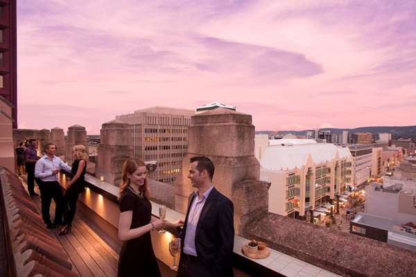 MAYFAIR HOTEL - Photo 8