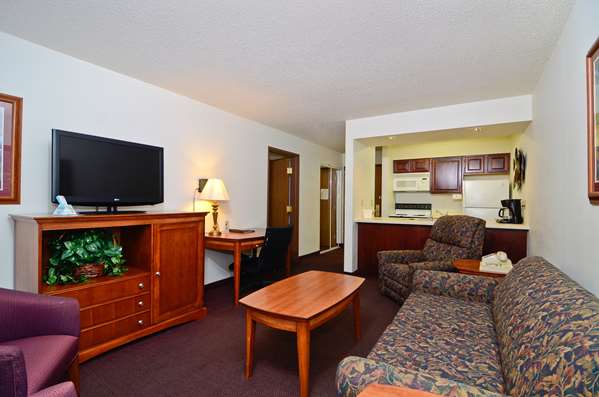  - Best Western Spooner Riverplace Hotel