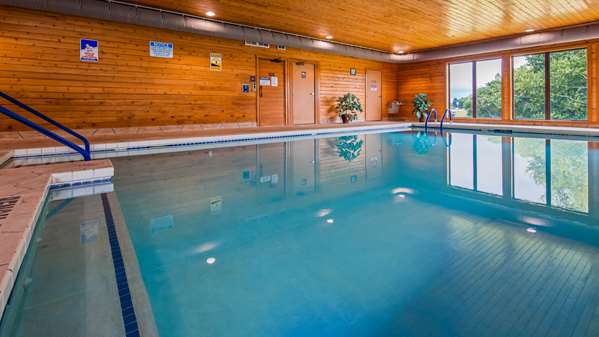 Pool - Best Western Spooner Riverplace Hotel