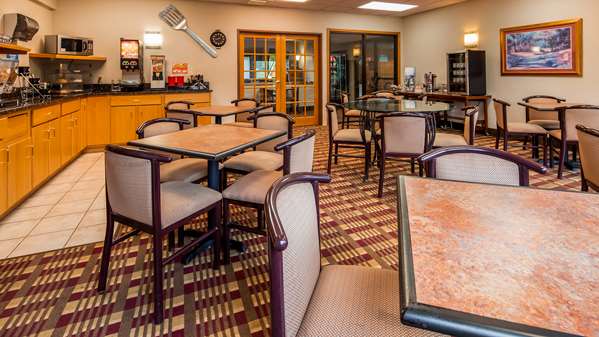 Restaurant - Best Western Spooner Riverplace Hotel