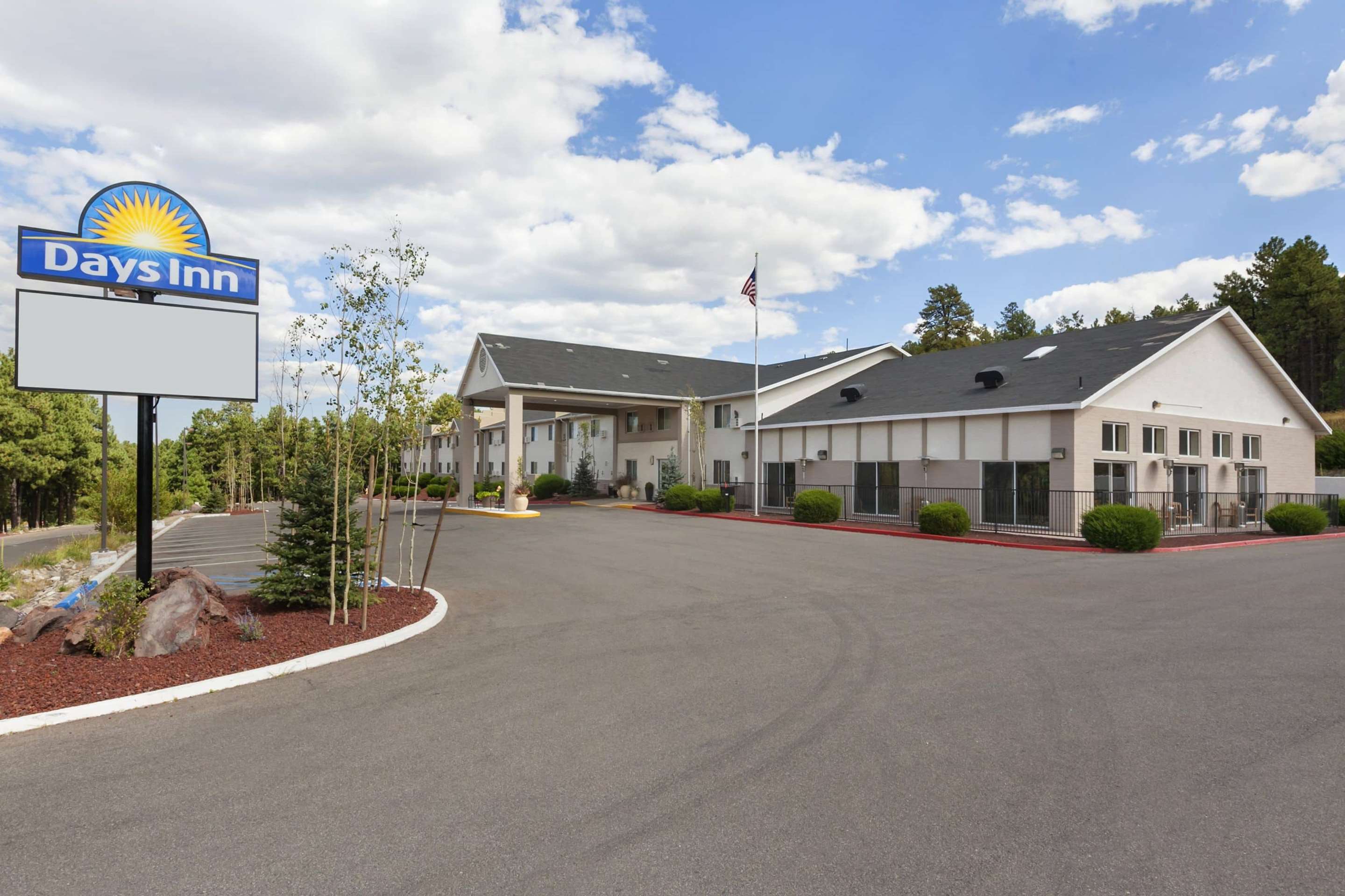 Welcome to the Days Inn Williams | Days Inn by Wyndham Williams