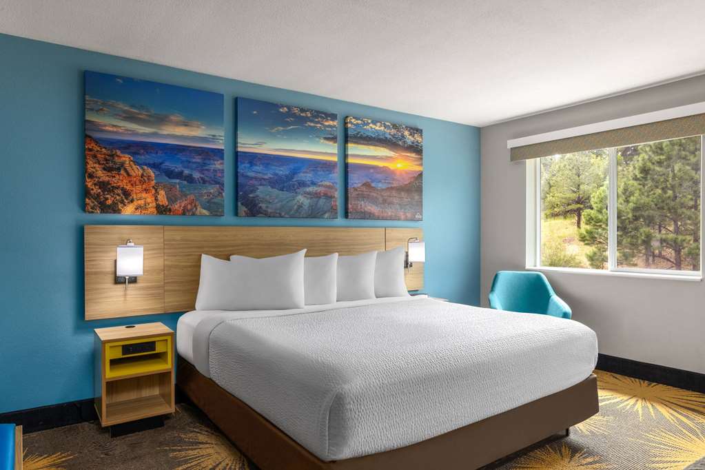 DAYS INN WILLIAMS-guestroom-Guest Room,On-Site.jpg