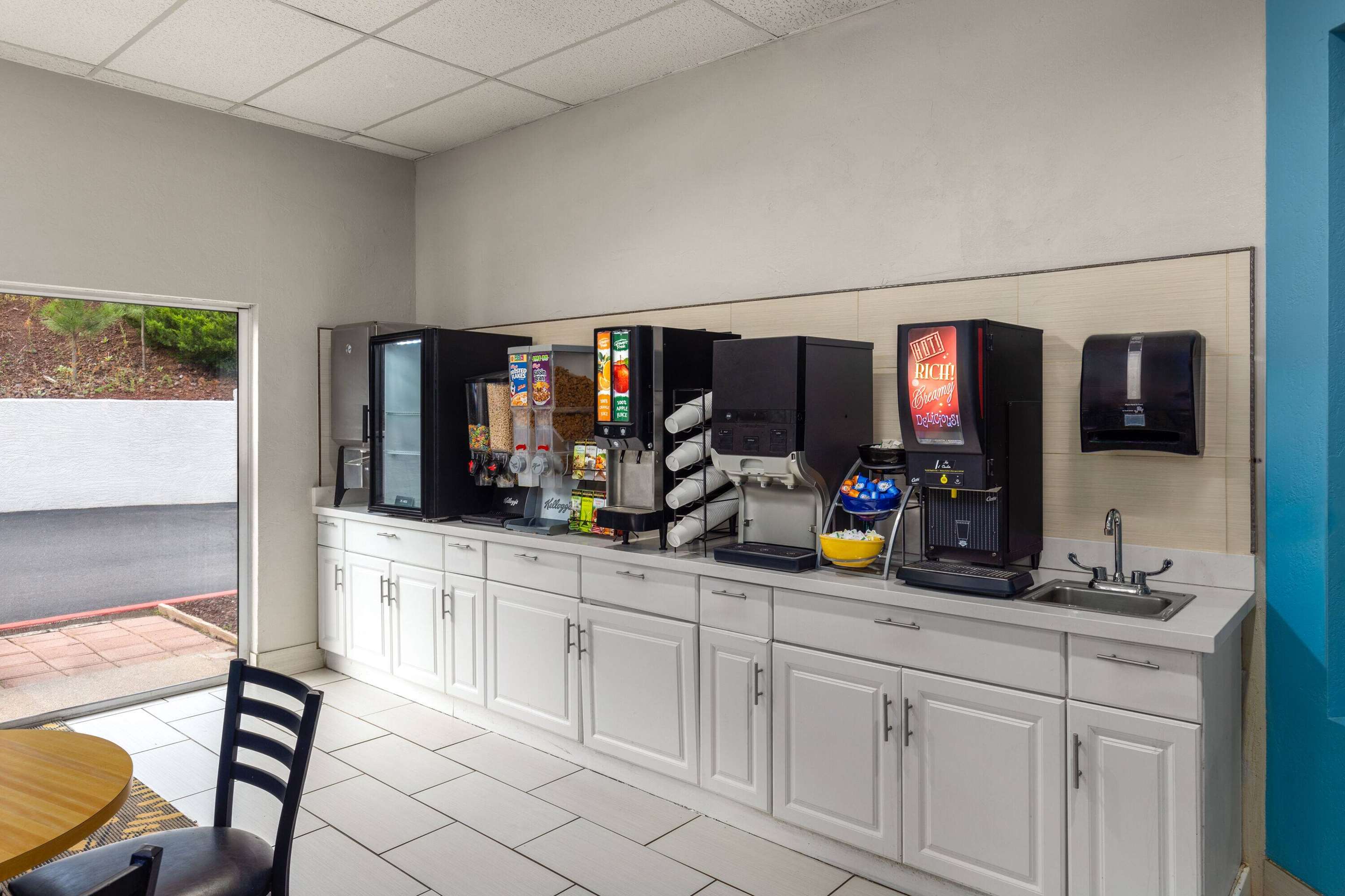 Property amenity | Days Inn by Wyndham Williams