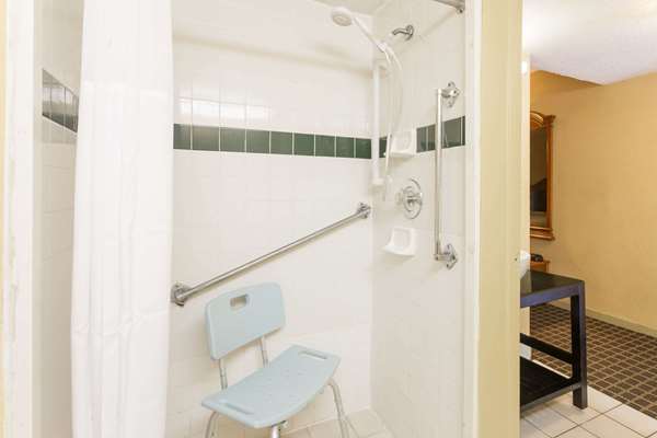  - Days Inn West Ocala - I-75, Exit 352