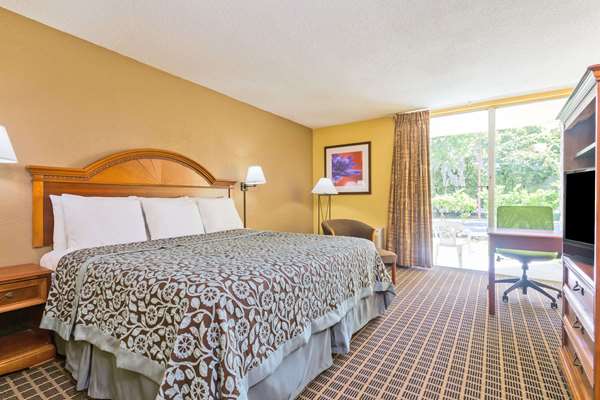  - Days Inn West Ocala - I-75, Exit 352