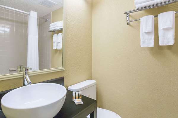  - Days Inn West Ocala - I-75, Exit 352