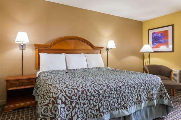  - Days Inn West Ocala - I-75, Exit 352
