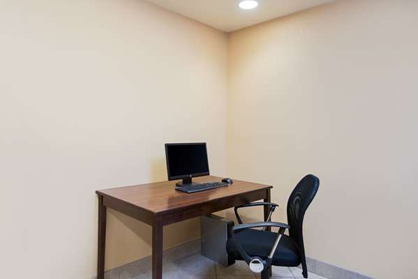 Conference Area - Days Inn Fremont - I-80 & I-90, Exit 91