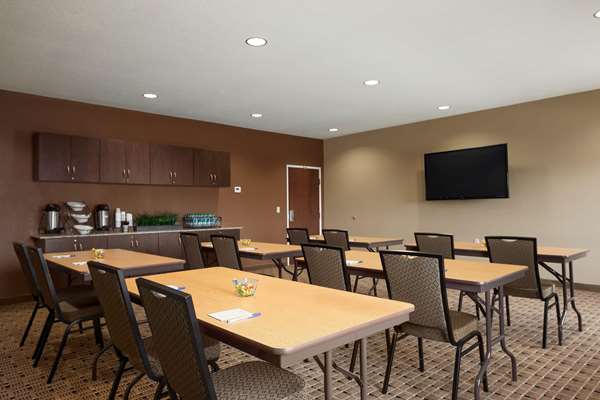  - Microtel Inn & Suites by Wyndham St Clairsville - I-70, Exit 218