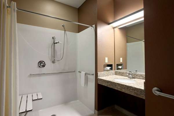  - Microtel Inn & Suites by Wyndham St Clairsville - I-70, Exit 218