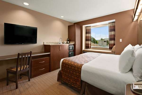  - Microtel Inn & Suites by Wyndham St Clairsville - I-70, Exit 218