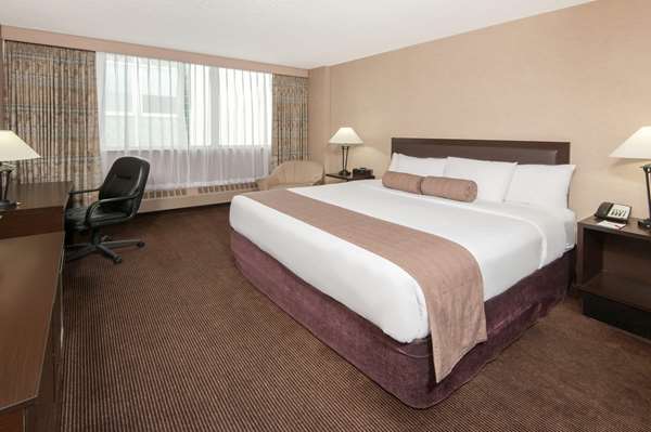  - Ramada Hotel Downtown Calgary