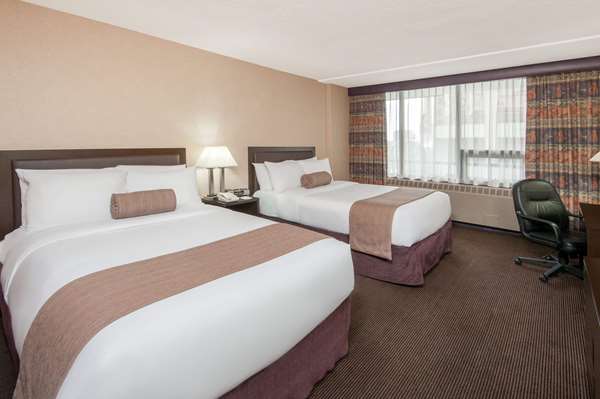 - Ramada Hotel Downtown Calgary