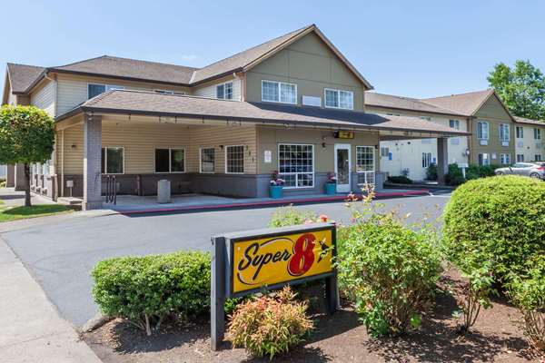 Exterior view - Super 8 Hotel Gresham