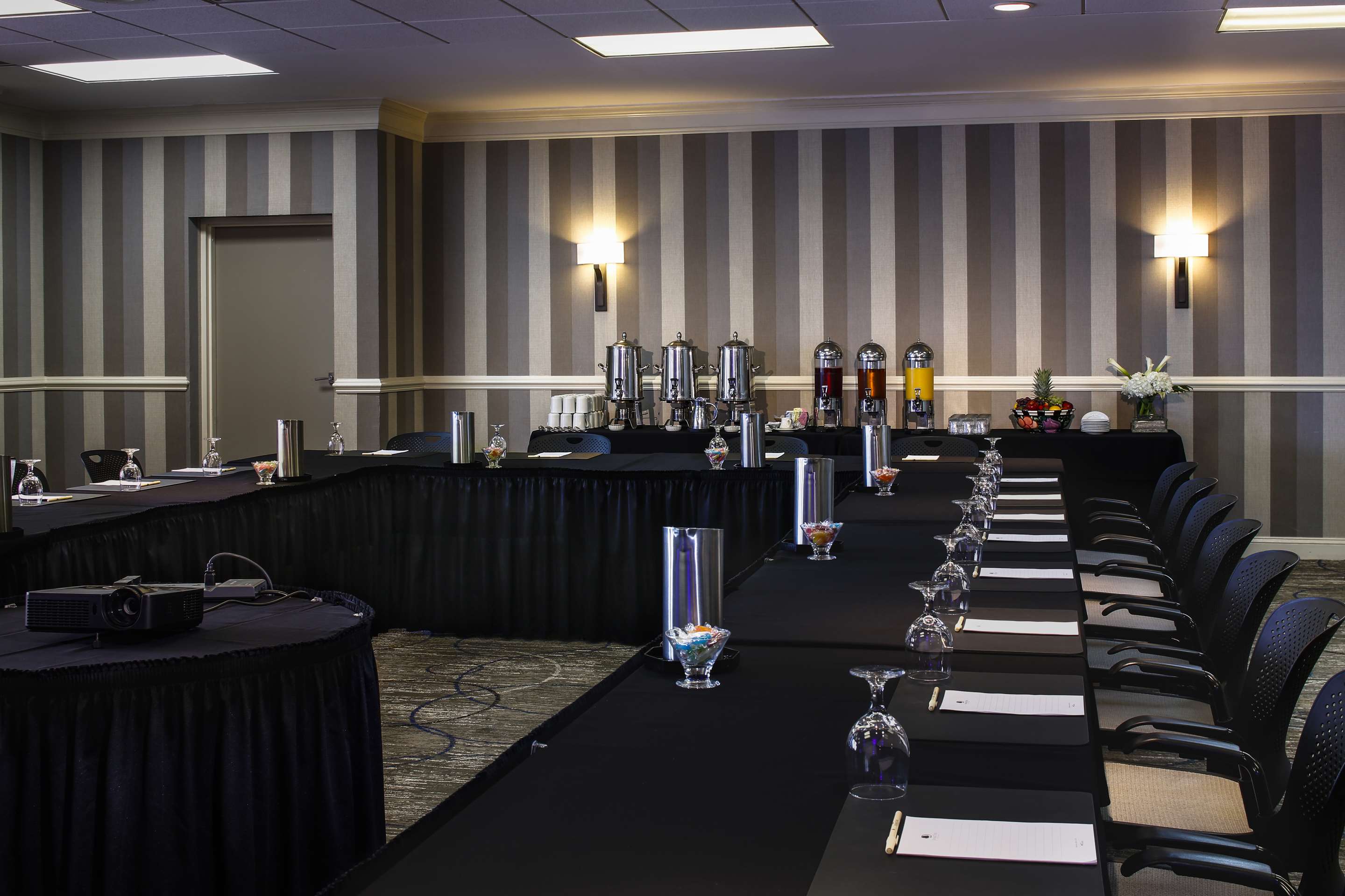 Meeting Room | DoubleTree by Hilton Hotel Jacksonville Riverfront