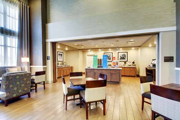 Amenities - Hampton Inn & Suites West Milwaukee West Allis - I-94, Exit 306