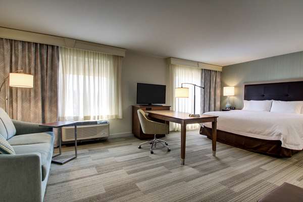  - Hampton Inn & Suites West Milwaukee West Allis - I-94, Exit 306