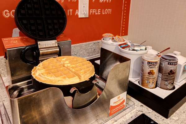 Amenities - Hampton Inn & Suites West Milwaukee West Allis - I-94, Exit 306