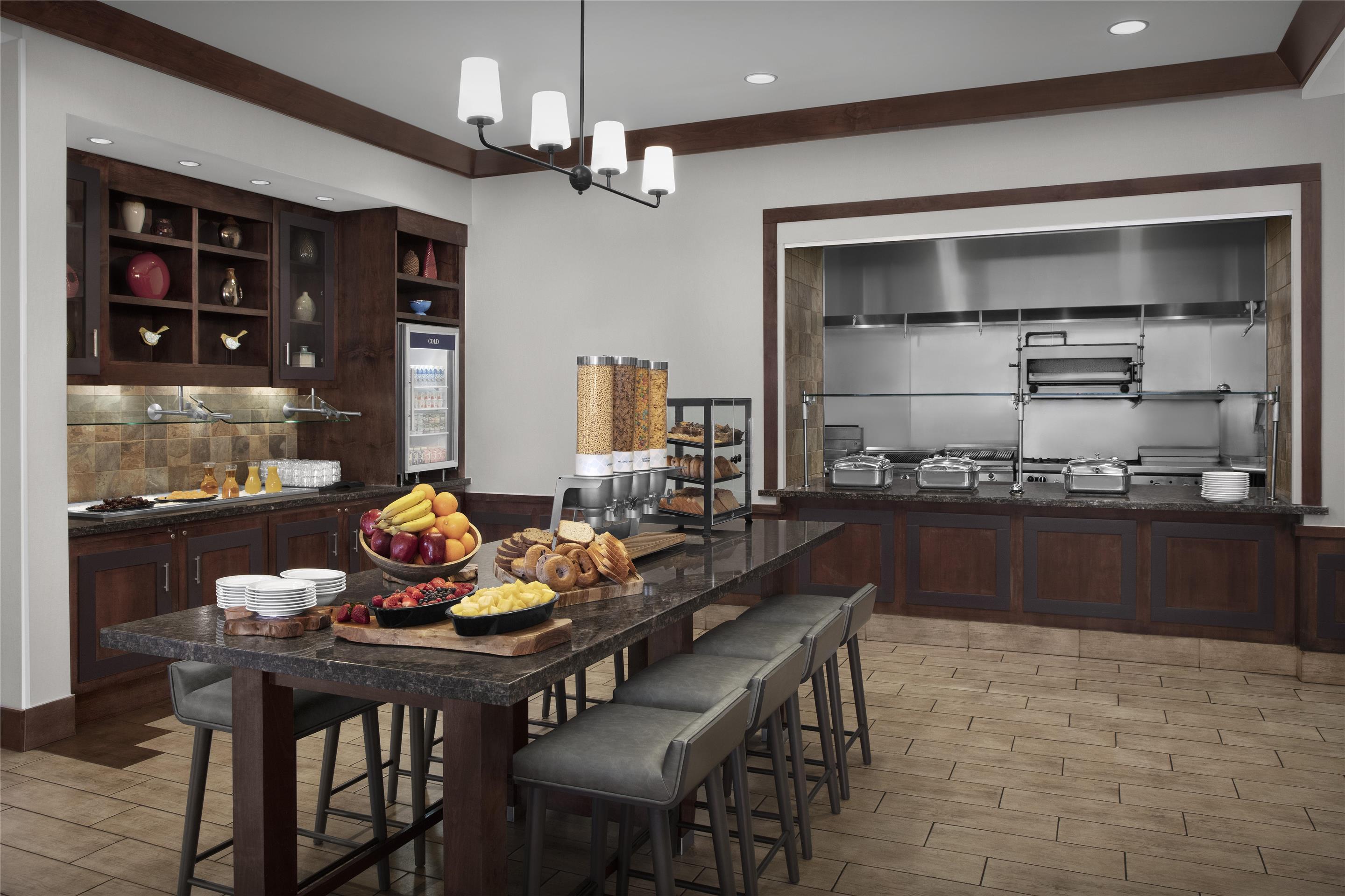 Breakfast Area | Hilton Garden Inn Oklahoma City Bricktown