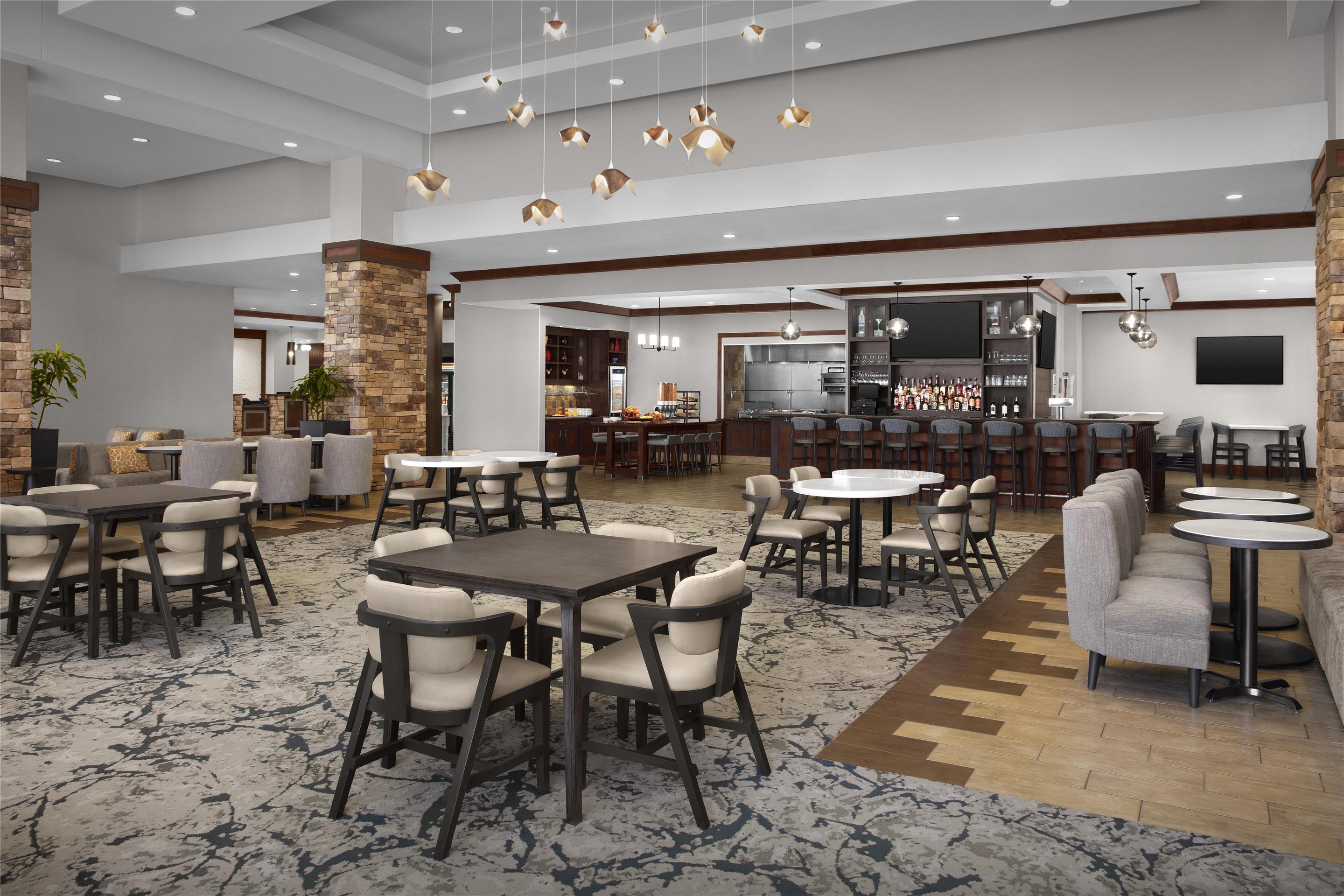 Breakfast Area | Hilton Garden Inn Oklahoma City Bricktown