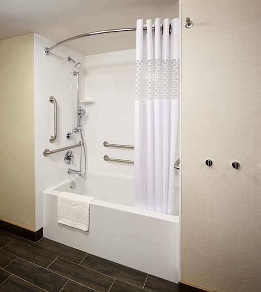  - Hampton Inn Timmins