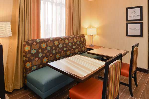 Restaurant - Hampton Inn & Suites Douglas - I-25, Exit 140