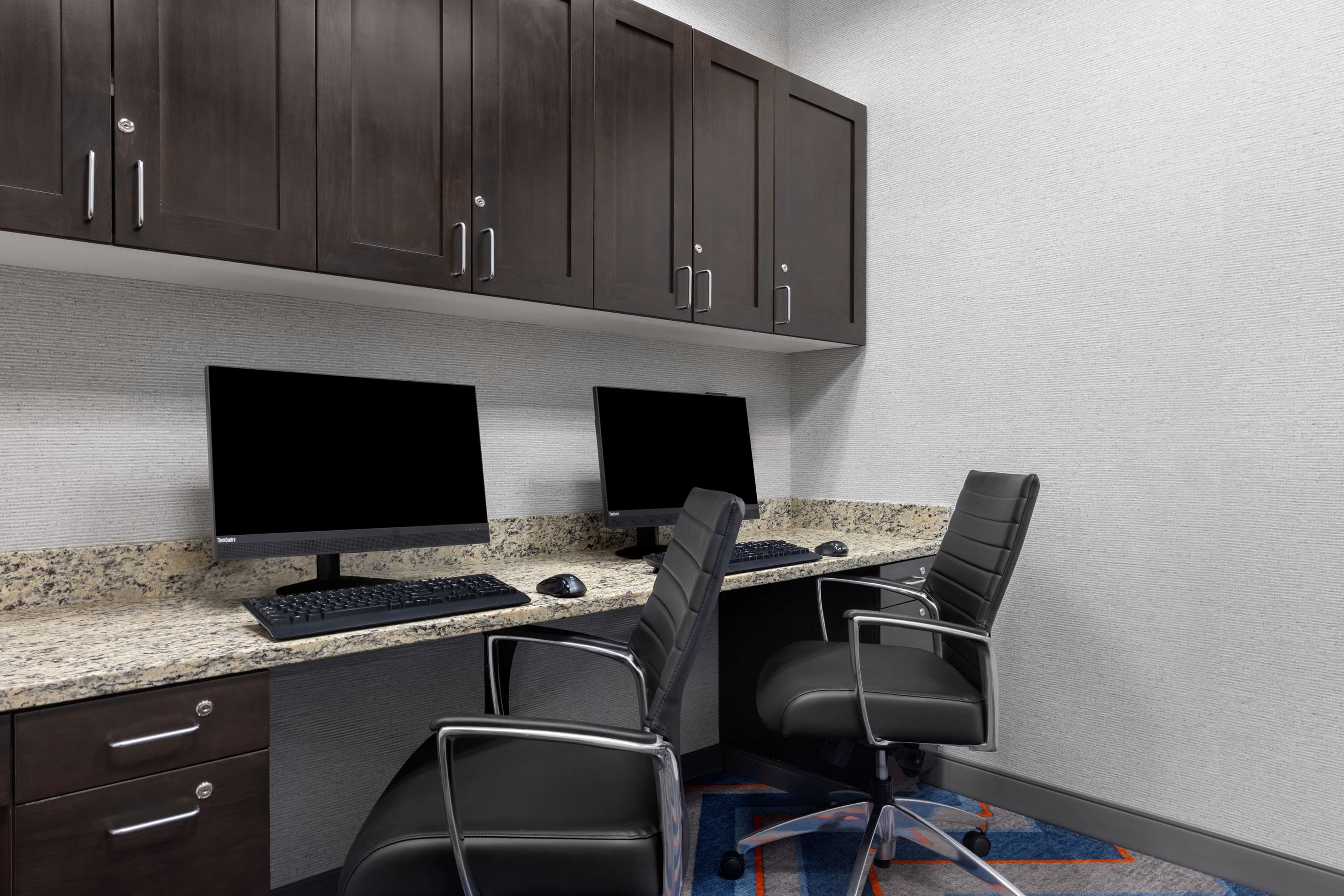 Business Center | Hampton Inn & Suites Douglas