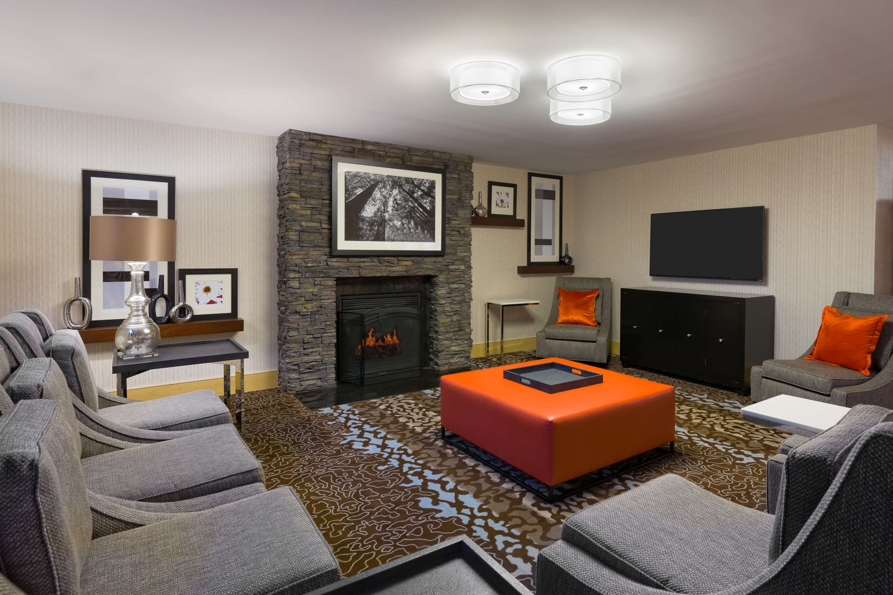 Lobby | Hampton Inn Danbury