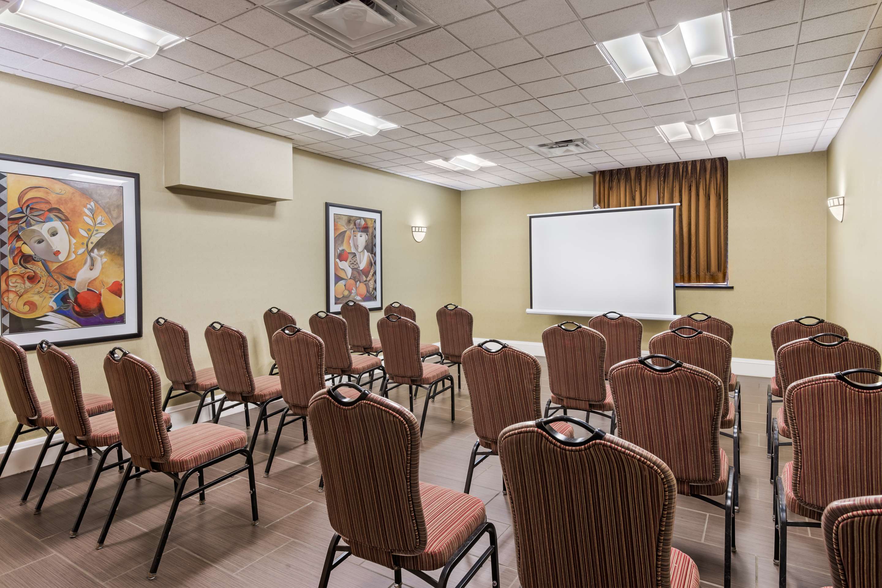 Meeting Room | Hampton Inn Danbury