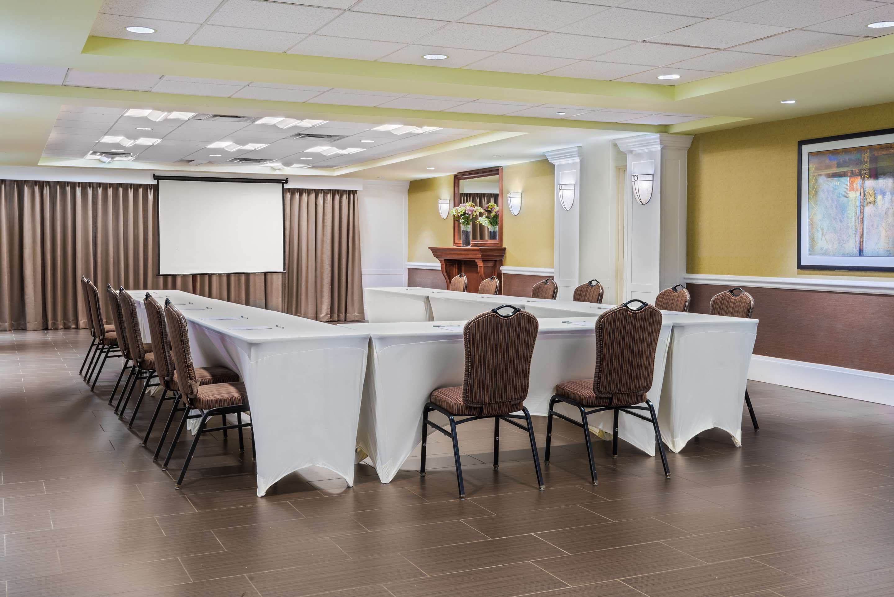 Meeting Room | Hampton Inn Danbury