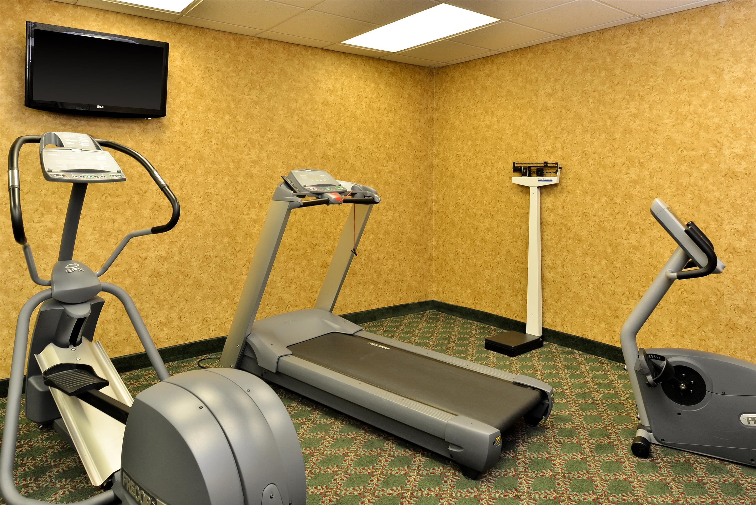 Fitness Center | Americas Best Value Inn West Point, MS