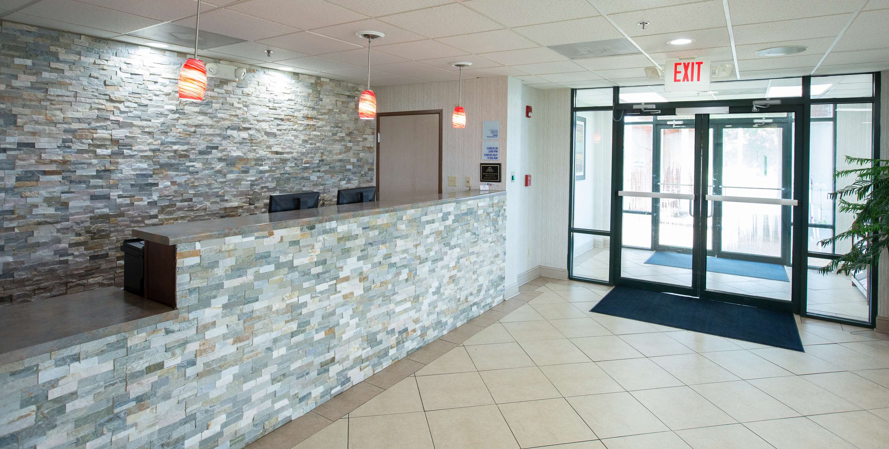 Front Desk Area | Americas Best Value Inn West Point, MS