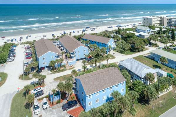 Exterior view - New Smyrna Waves Resort by Exploria
