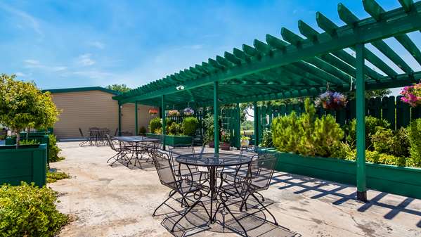 Exterior view - Best Western Paradise Inn & Resort Fillmore - I-15, Exit 167